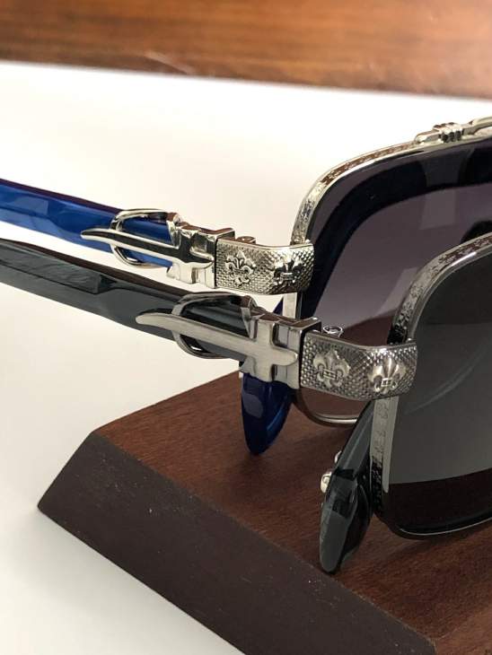 Picture of Chrome Hearts Sunglasses _SKUfw73375590fw